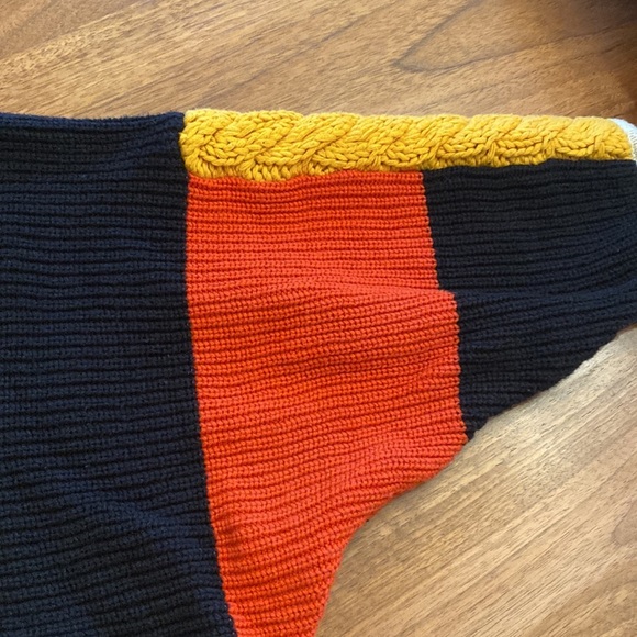 Moon&Madison cropped sweater bag sleeve sweater. Size M - Picture 7 of 8